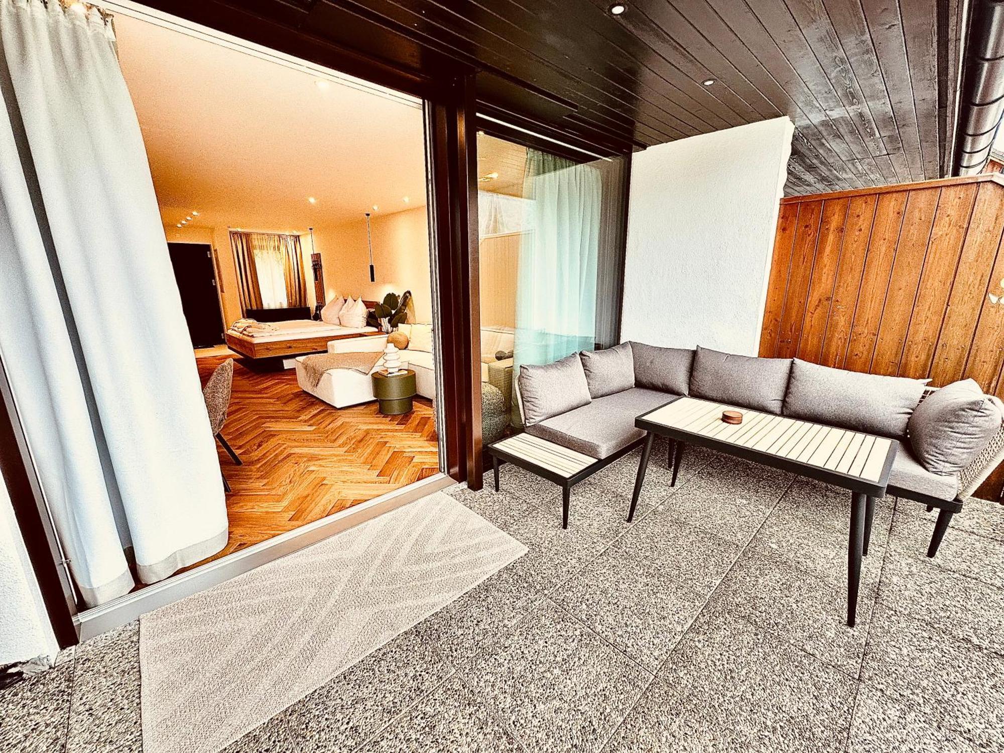 Das Alpenzeit Appartement Mit Just Private Terrasse (Adults Only) バート・アウスゼー エクステリア 写真