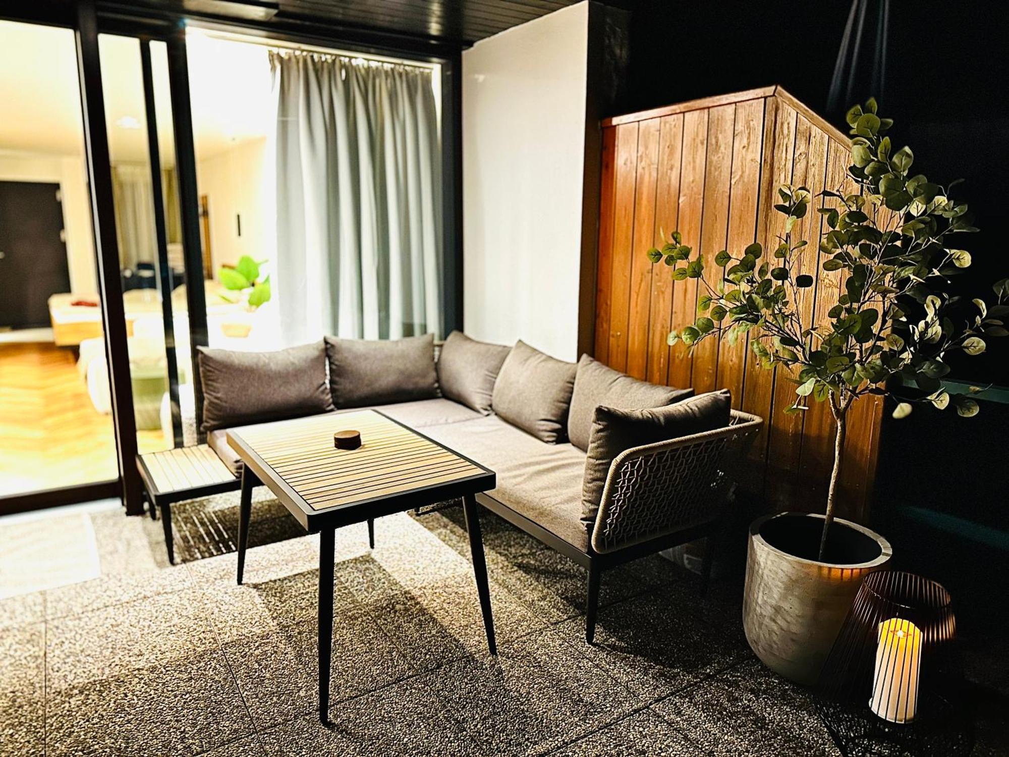 Das Alpenzeit Appartement Mit Just Private Terrasse (Adults Only) バート・アウスゼー エクステリア 写真