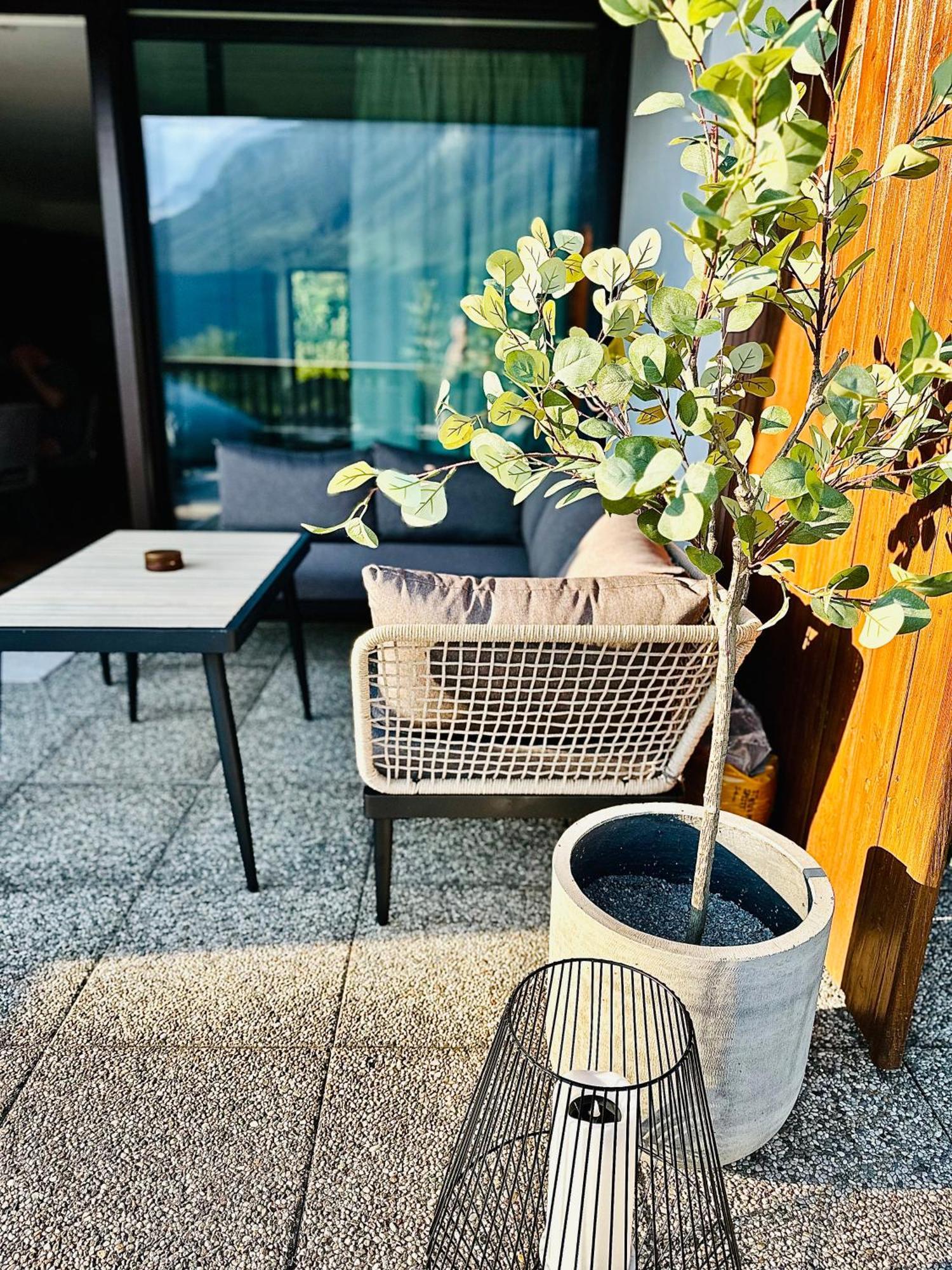 Das Alpenzeit Appartement Mit Just Private Terrasse (Adults Only) バート・アウスゼー エクステリア 写真