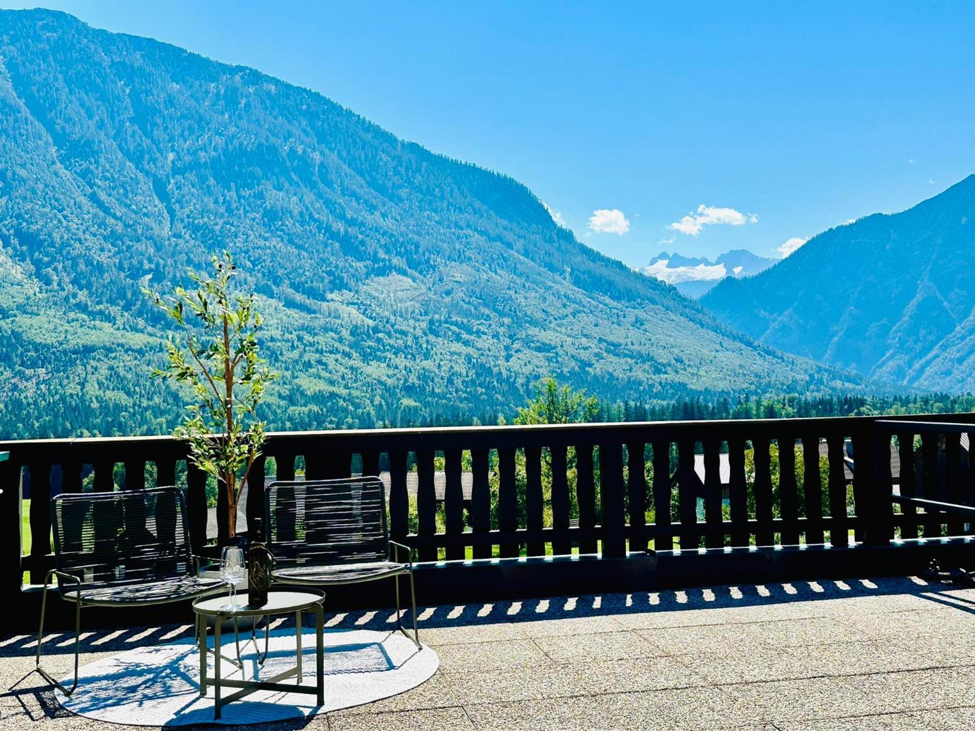 Das Alpenzeit Appartement Mit Just Private Terrasse (Adults Only) バート・アウスゼー エクステリア 写真