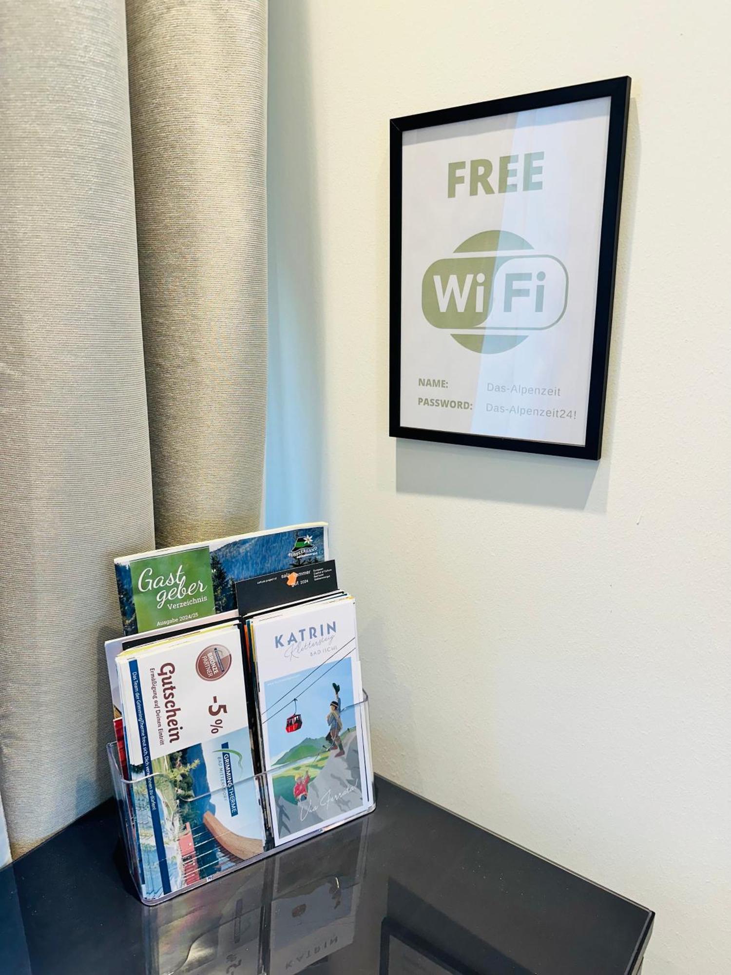 Das Alpenzeit Appartement Mit Just Private Terrasse (Adults Only) バート・アウスゼー エクステリア 写真